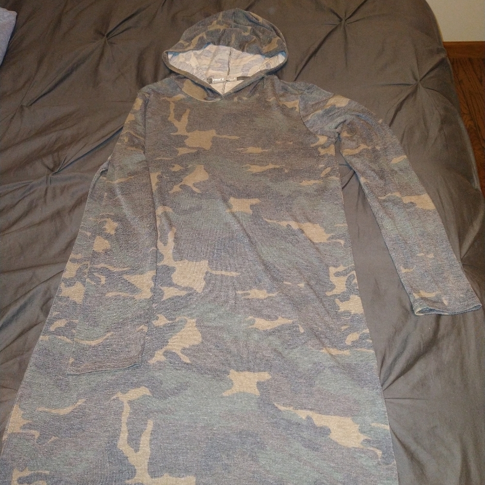 Camo hooded long sleeve dress
